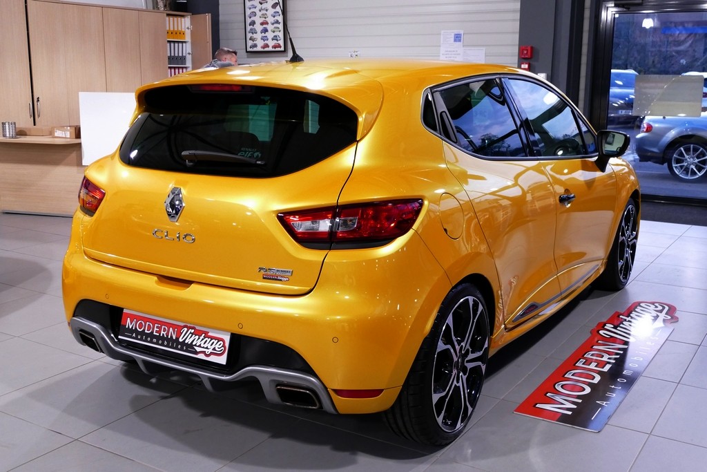 Renault Clio IV RS Trophy EDC 220 Véhicule Modern
