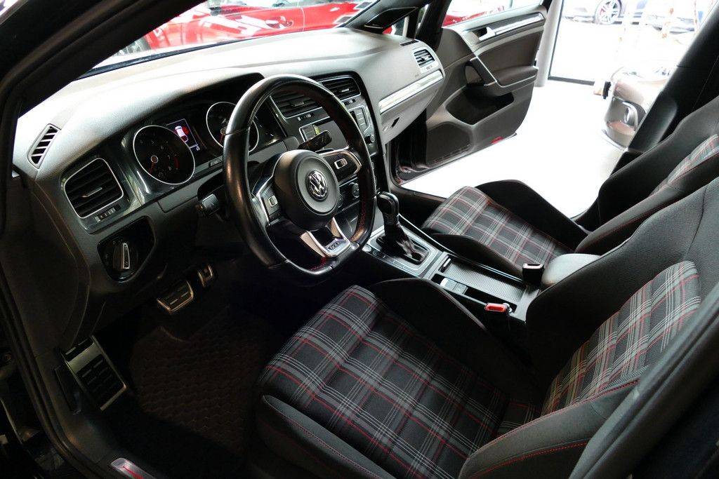 Volkswagen Golf VII GTI Performance 230cv DSG 20