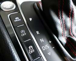 Volkswagen Golf VII GTI Performance 230cv DSG 8