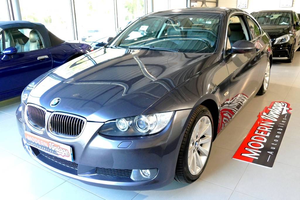 BMW 325xi Coupe E92 218cv BMW 325xi Coupe E92 218cv