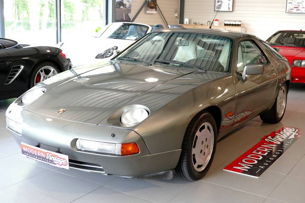 Porsche 928 S4 5.0 V8 320 BOITE MANUELLE