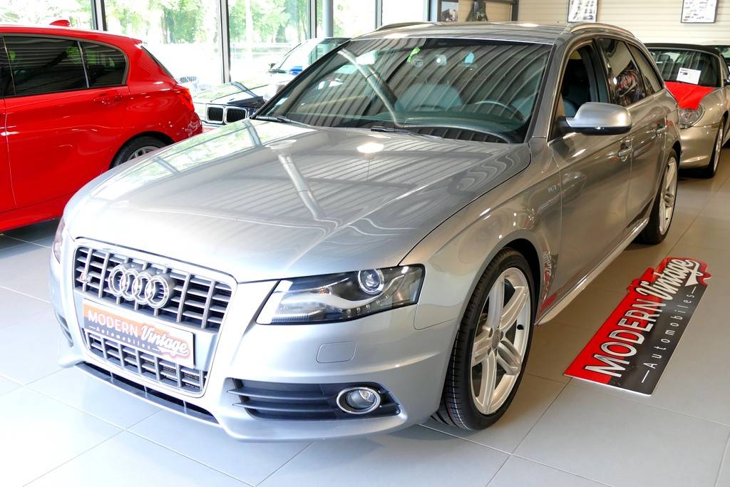 Audi S4 Avant 3.0 V6 TFSI 333 S-Tronic Audi S4 Avant 3.0 V6 TFSI 333 S-Tronic