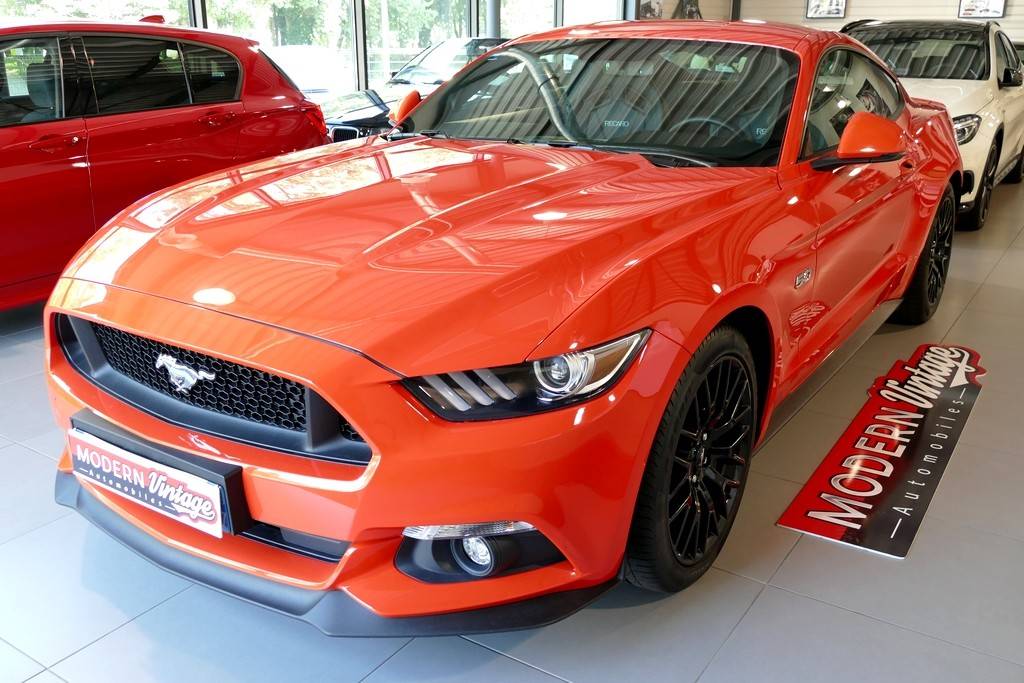 Ford Mustang 5.0 V8 421cv GT Fastback