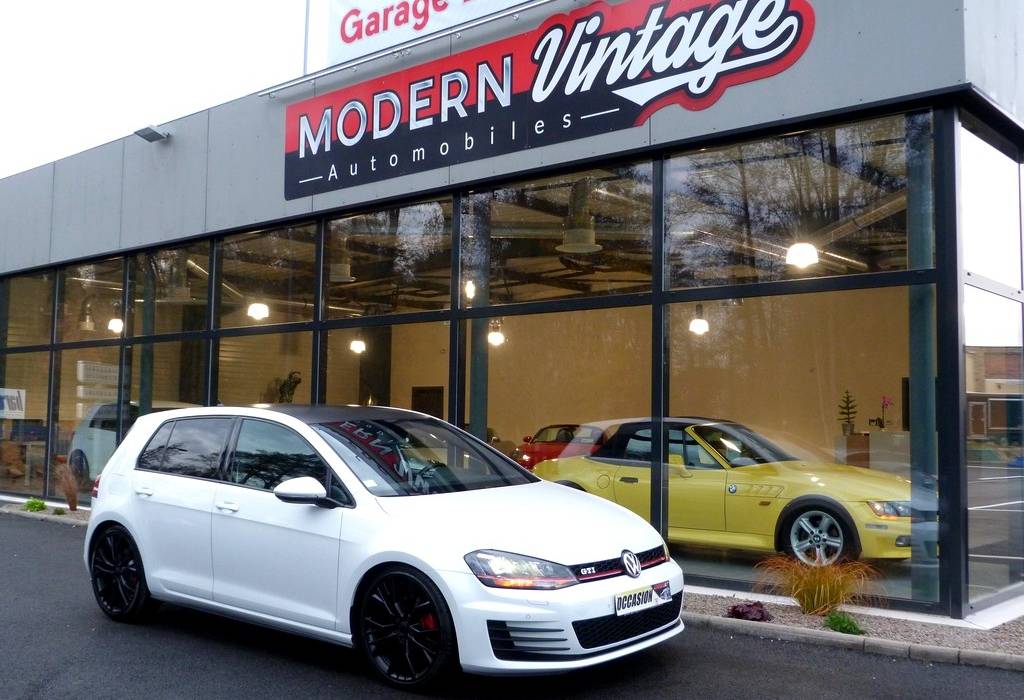 VOLKSWAGEN GOLF VII GTI 220 VOLKSWAGEN GOLF VII GTI 220