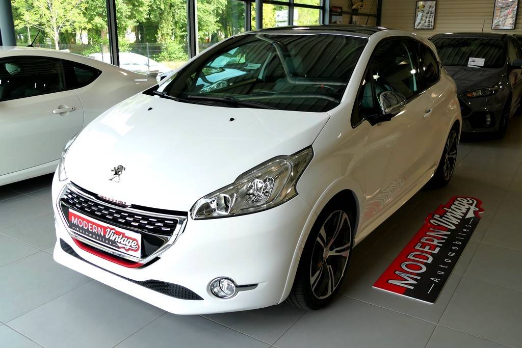 Peugeot 208 GTI 1.6 THP 200