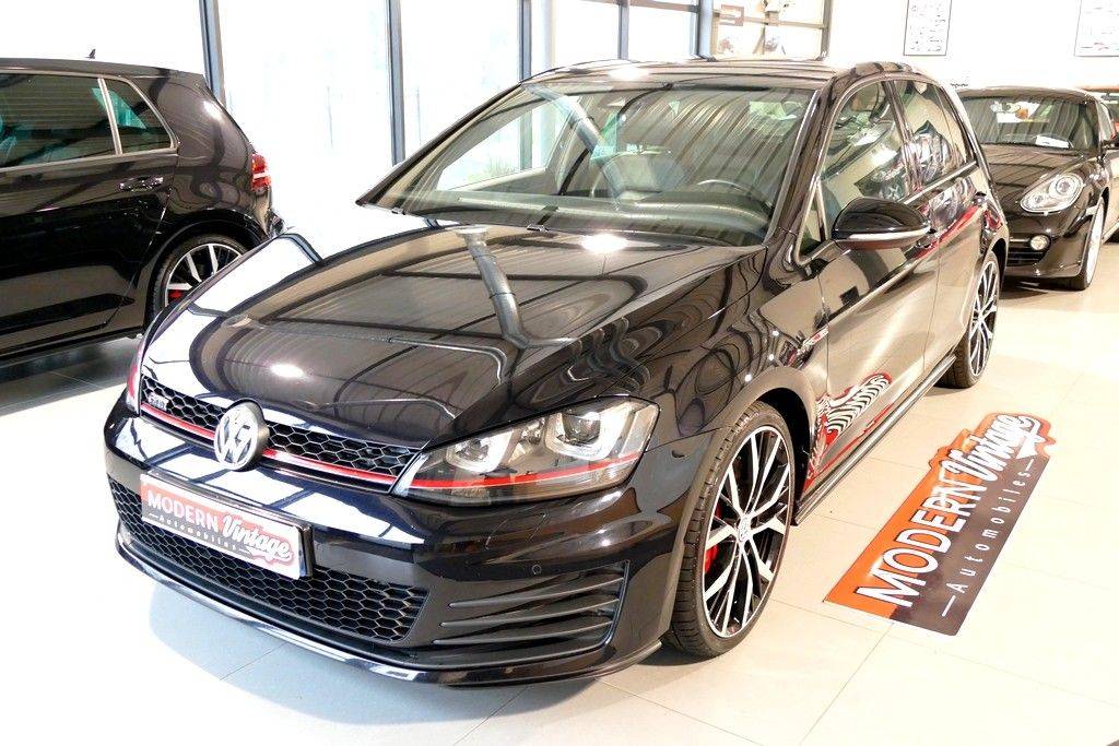 Volkswagen Golf VII GTI Performance 230cv DSG Volkswagen Golf VII GTI Performance 230cv DSG