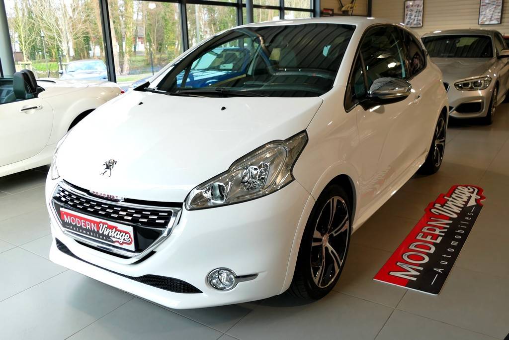 Peugeot 208 GTI 1.6 THP 200 Peugeot 208 GTI 1.6 THP 200