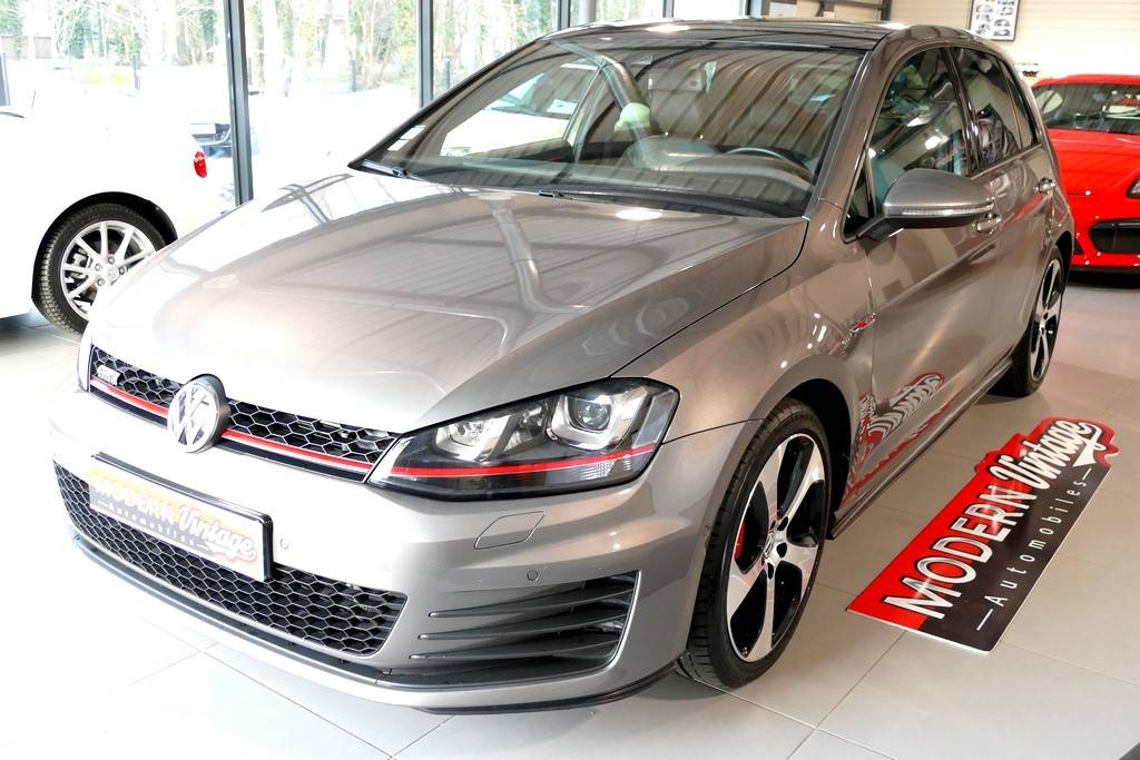 Volkswagen Golf VII GTI Performance 230cv DSG Volkswagen Golf VII GTI Performance 230cv DSG