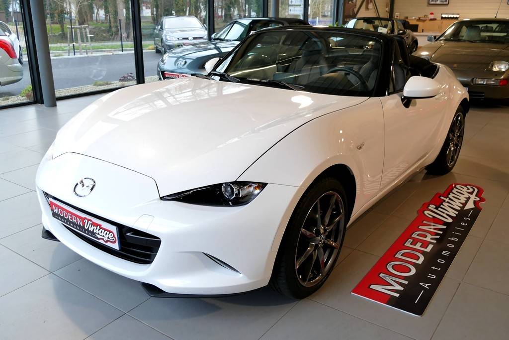 Mazda MX-5 ND Roadster 2.0 160 Selection Mazda MX-5 ND Roadster 2.0 160 Selection