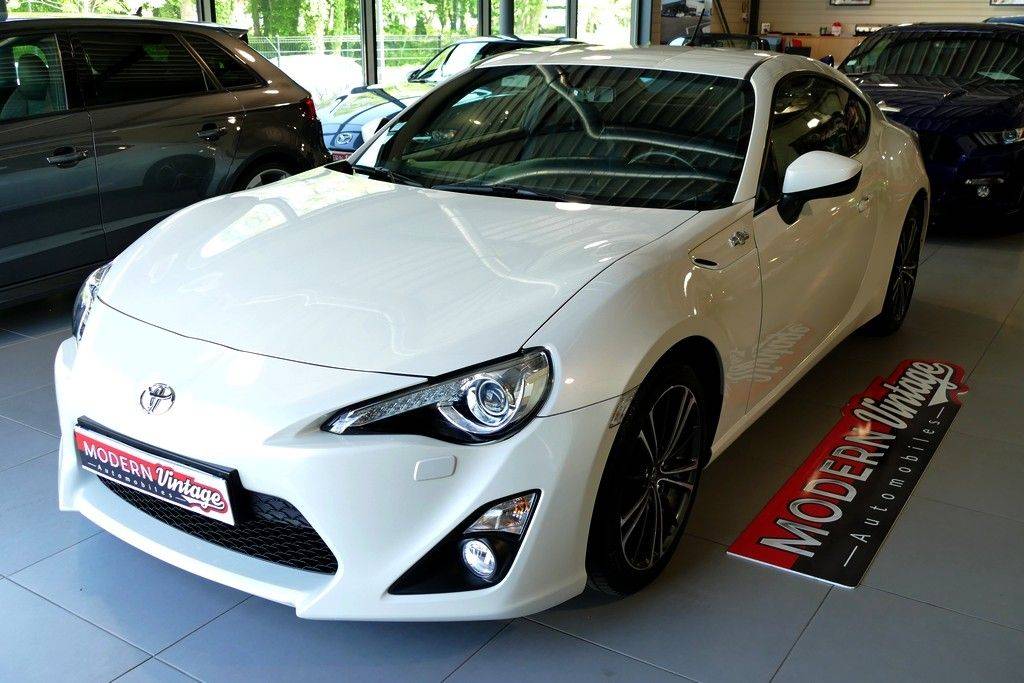 Toyota GT86 2.0 D-4S 200cv Toyota GT86 2.0 D-4S 200cv
