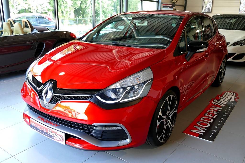 Renault Clio 4 RS Trophy 220 EDC