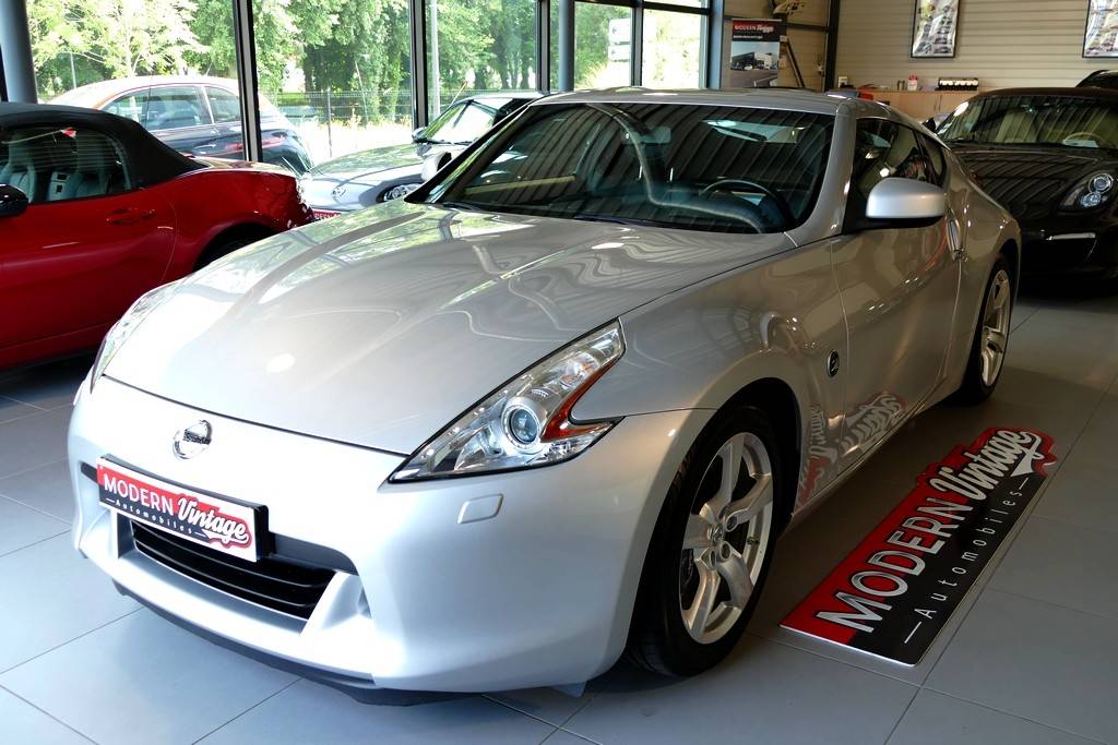 Nissan 370 Z Coupe 3.7 V6 328cv