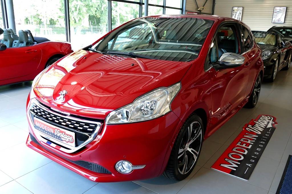 Peugeot 208 GTI 1.6 THP 200 Peugeot 208 GTI 1.6 THP 200