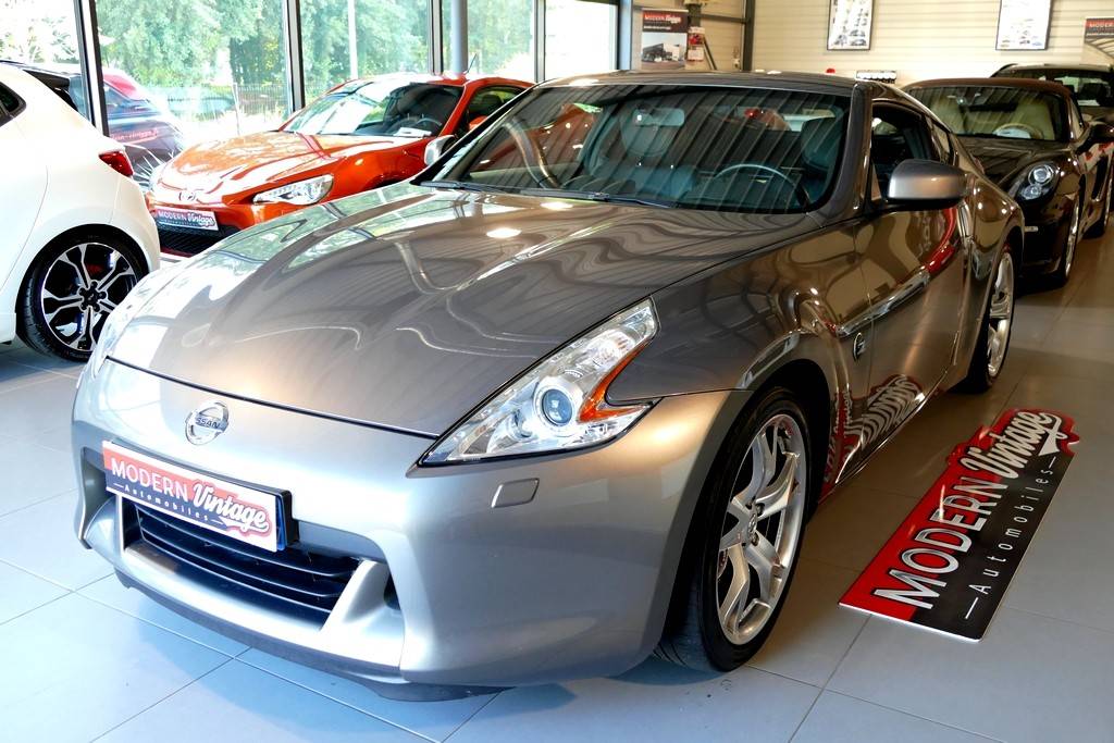 Nissan 370Z Coupe 3.7 V6 328cv Pack Nissan 370Z Coupe 3.7 V6 328cv Pack