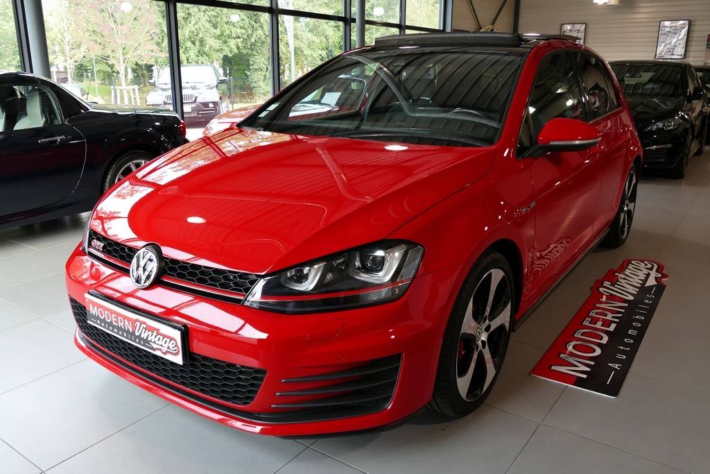 Volkswagen Golf VII GTI Performance 2.0 TSI 230