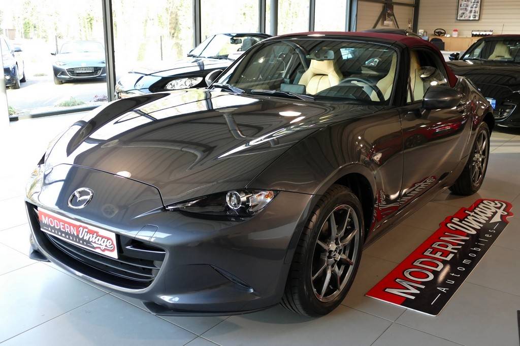 Mazda MX-5 Skyactiv-G 1.5 131cv Sakura