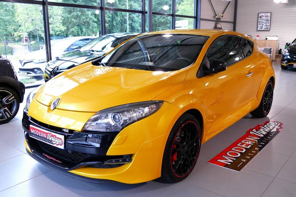 Renault Megane Coupe RS Trophy 265 N°136 Renault Megane Coupe RS Trophy 265 N°136