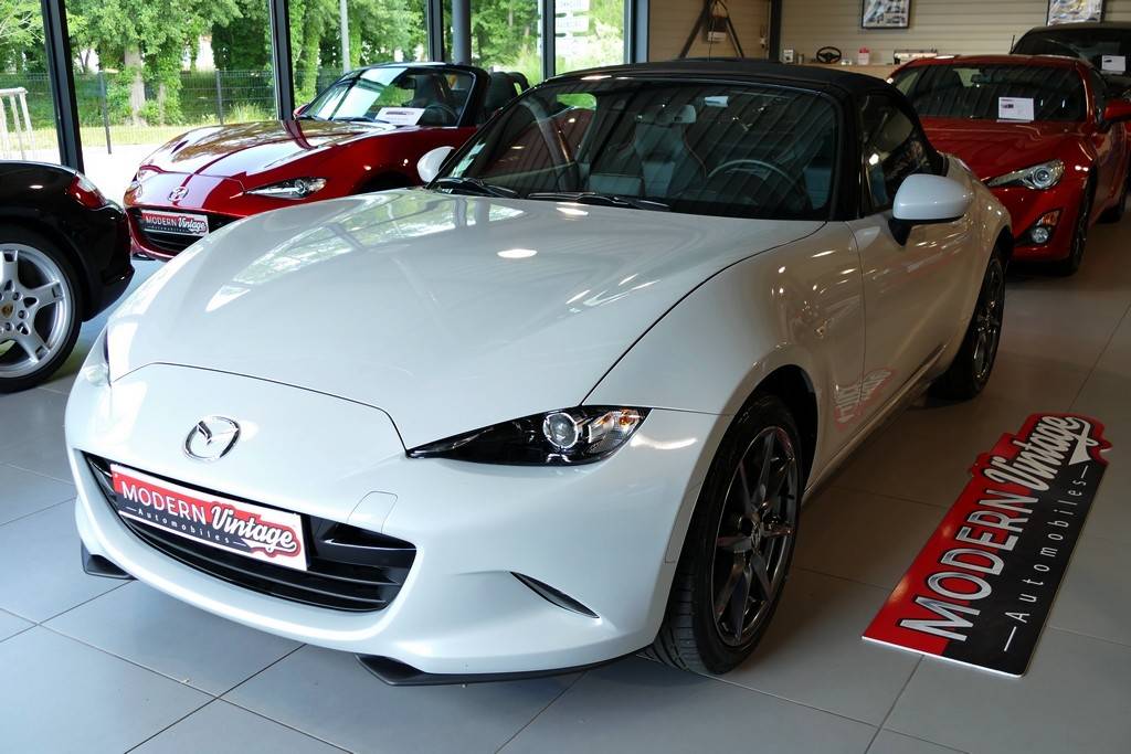 Mazda MX-5 2.0 160 Roadster Selection Recaro