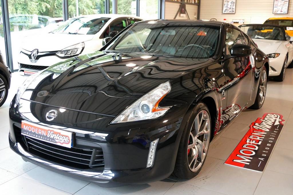 Nissan 370Z Coupe 3.7 V6 328cv Pack Nissan 370Z Coupe 3.7 V6 328cv Pack
