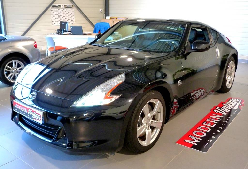 Nissan 370Z 3.7 V6 328cv