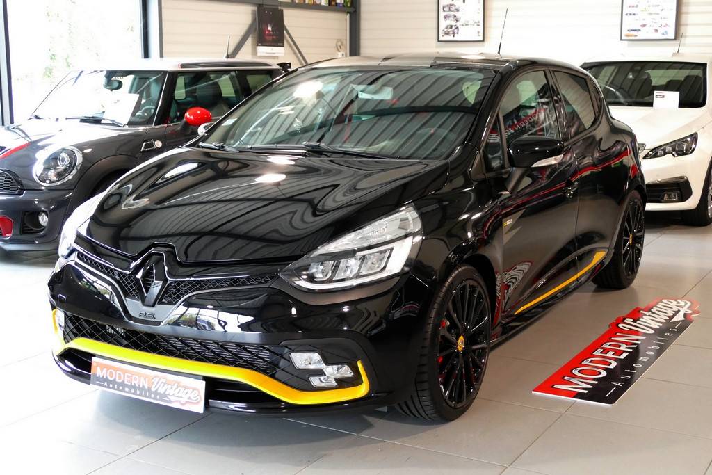 Renault Clio 4 RS18 EDC 220cv Renault Clio 4 RS18 EDC 220cv