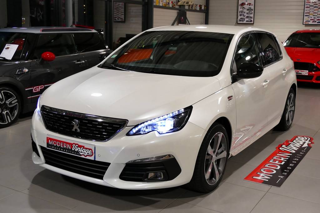 Peugeot 308 1.2 Puretec 130 GT Line EAT8 Peugeot 308 1.2 Puretec 130 GT Line EAT8