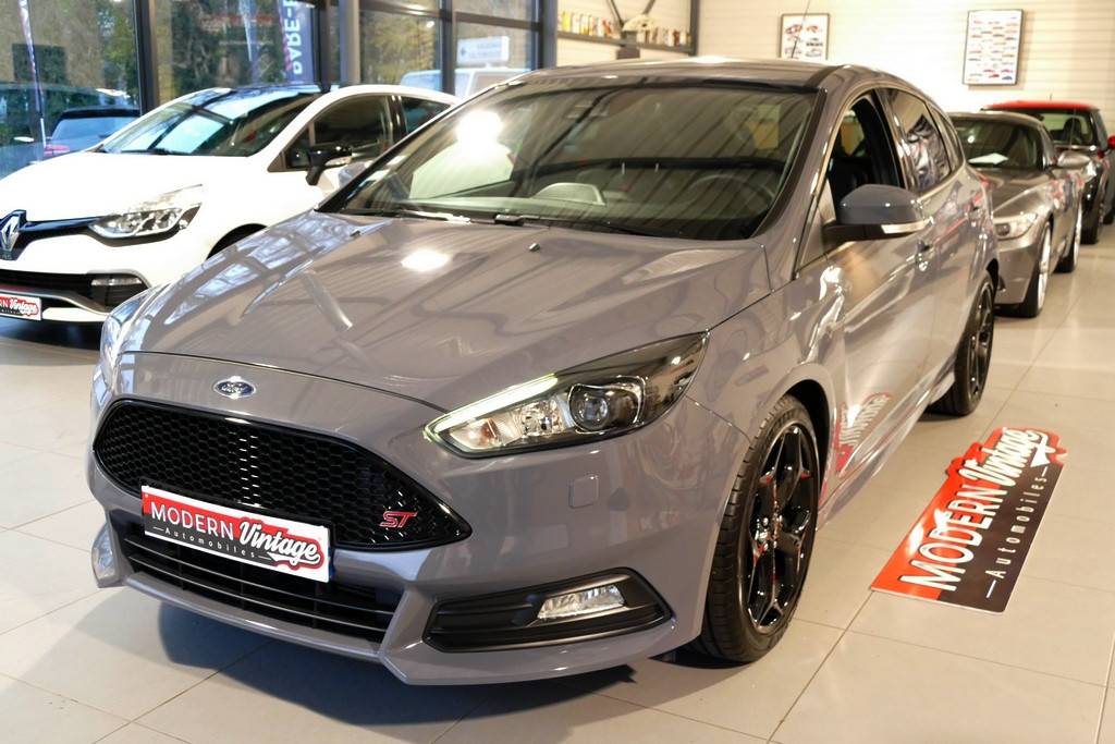 Ford Focus ST 2.0 Ecoboost 250cv