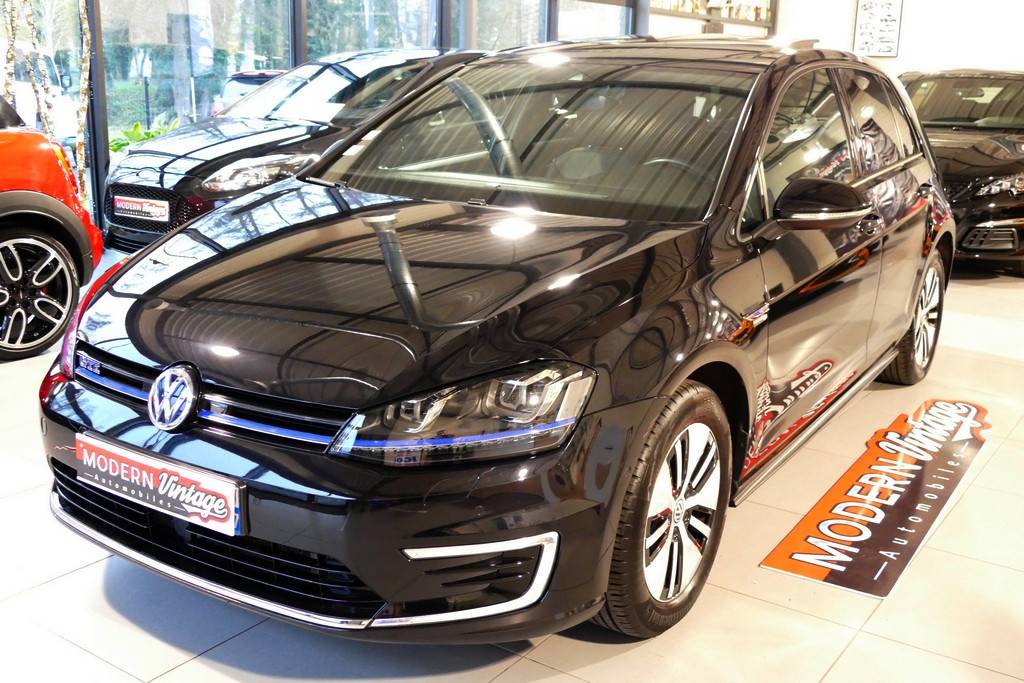 Volkswagen Golf VII GTE 1.4 TSI DSG Volkswagen Golf VII GTE 1.4 TSI DSG