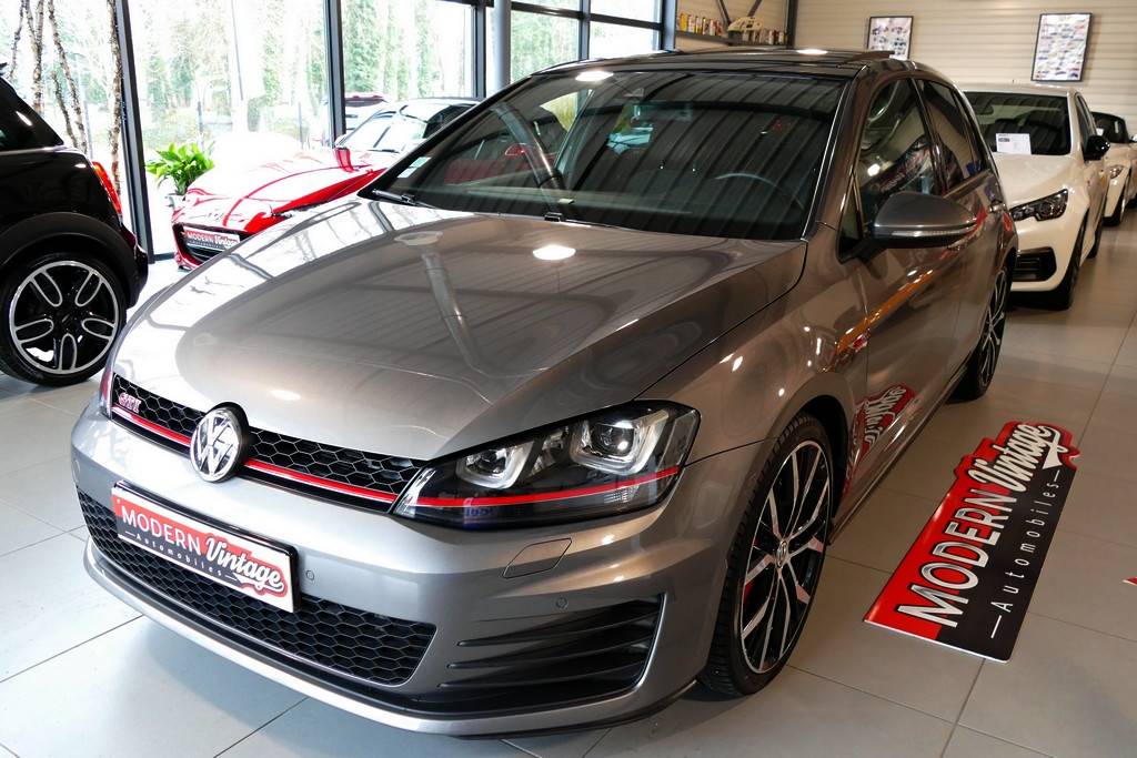 Volkswagen Golf VII GTI Performance 230cv DSG Volkswagen Golf VII GTI Performance 230cv DSG