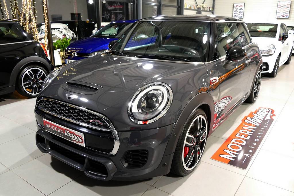 Mini Cooper John Cooper Works 231cv BVA6 Mini Cooper John Cooper Works 231cv BVA6