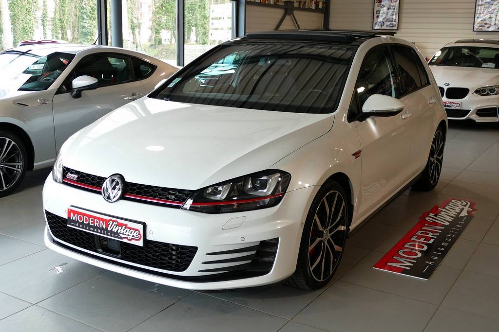 Volkswagen Golf VII GTI Performance 230cv DSG Volkswagen Golf VII GTI Performance 230cv DSG