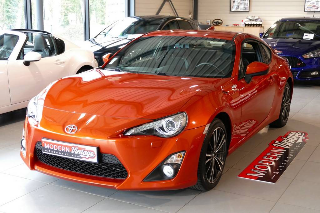 Toyota GT86 2.0 D-4S 200cv Toyota GT86 2.0 D-4S 200cv