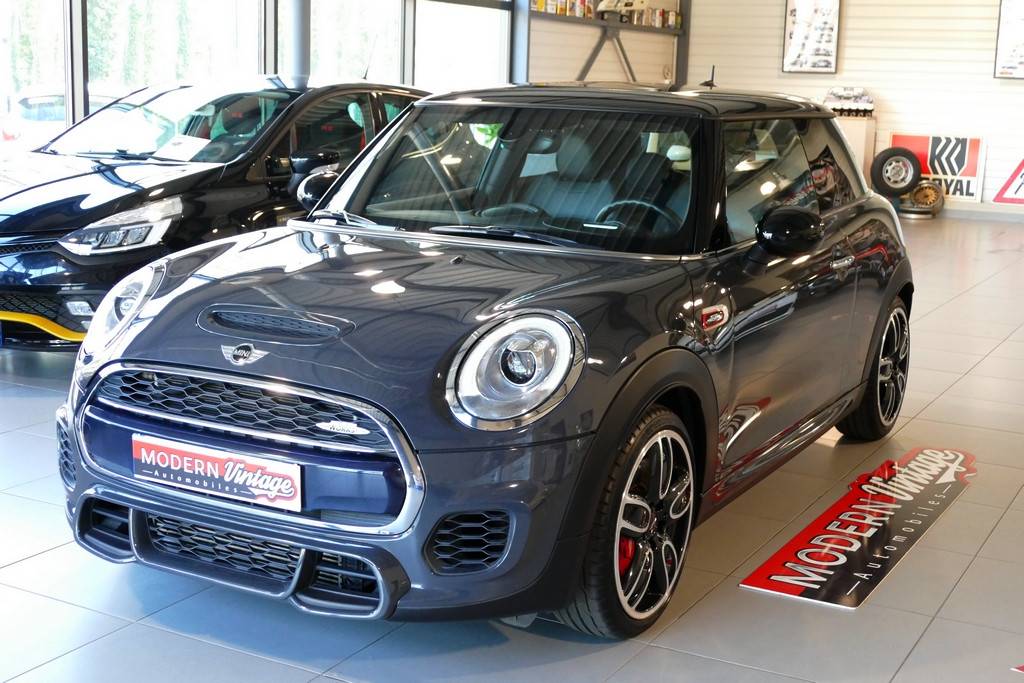 Mini Cooper John Cooper Works 231cv