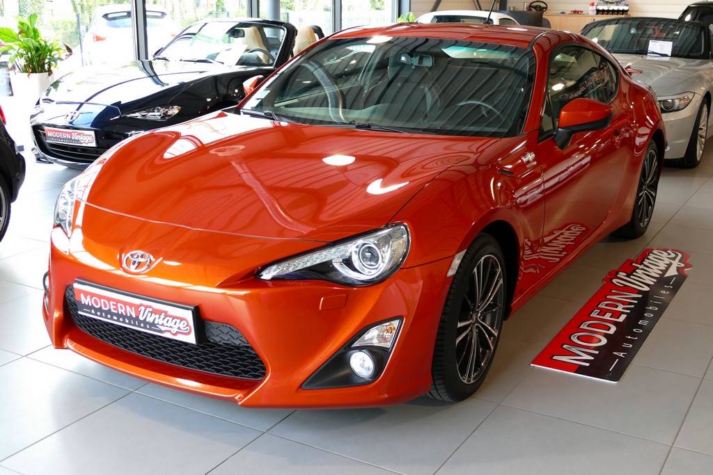 Toyota GT86 2.0 D-4S 200cv Toyota GT86 2.0 D-4S 200cv