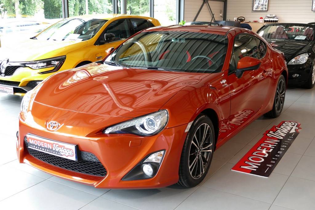 Toyota GT86 2.0 D-4S 200cv Toyota GT86 2.0 D-4S 200cv