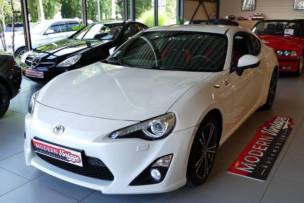 Toyota GT86 2.0 D-4S 200cv Toyota GT86 2.0 D-4S 200cv