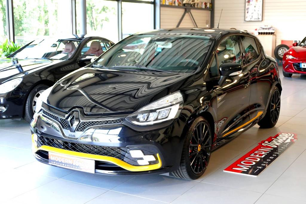 Renault Clio 4 RS18 Trophy 220 EDC Renault Clio 4 RS18 Trophy 220 EDC