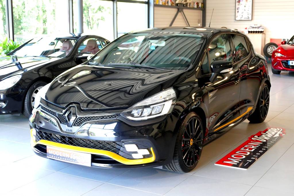 Renault Clio 4 RS18 Trophy 220 EDC