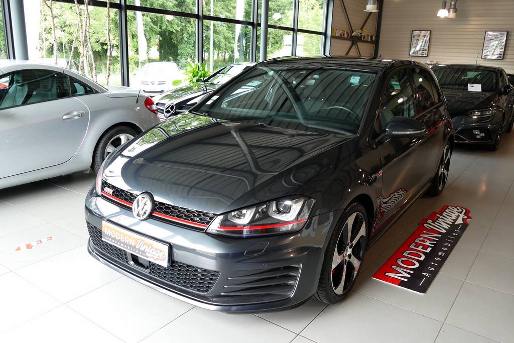 Volkswagen Golf VII GTI Performance 230cv DSG Volkswagen Golf VII GTI Performance 230cv DSG