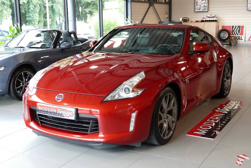Nissan 370Z Coupe 3.7 V6 328cv Pack BVA7 Nissan 370Z Coupe 3.7 V6 328cv Pack BVA7