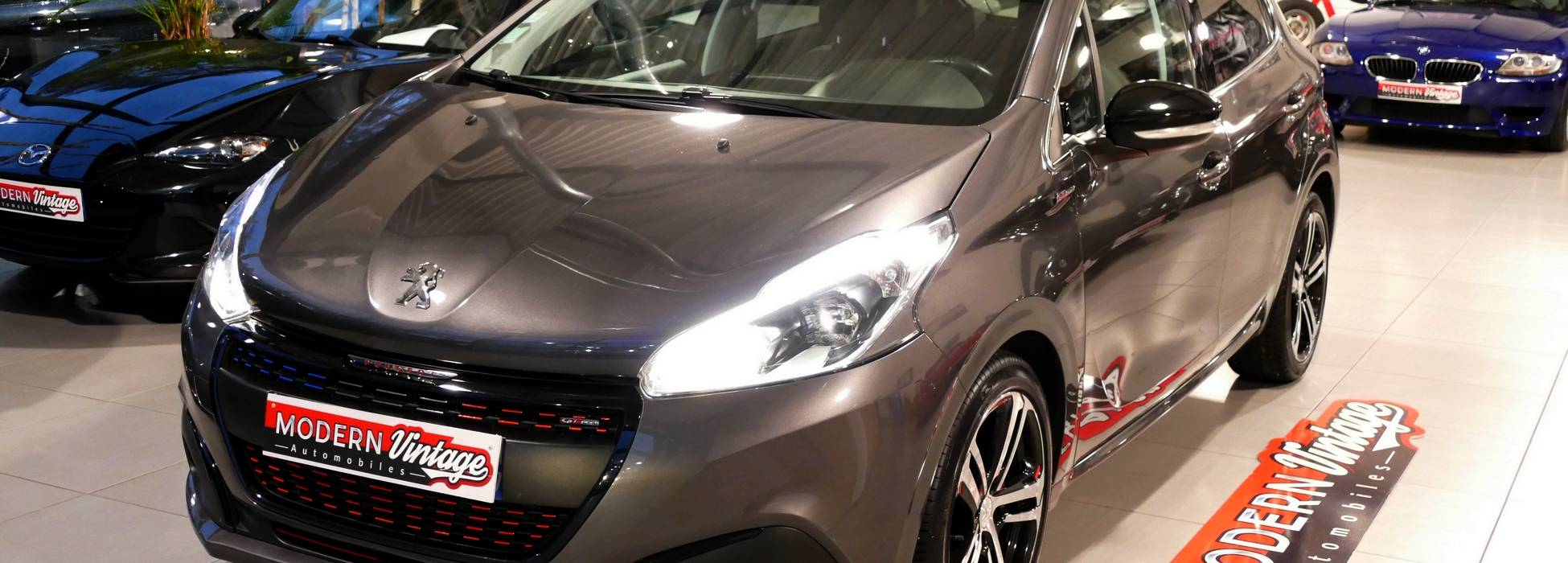 Peugeot 208 1.2 Puretech 110cv GT Line Peugeot 208 1.2 Puretech 110cv GT Line