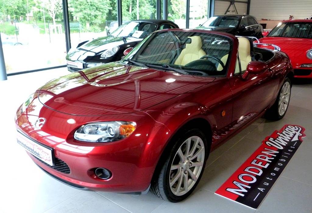 Mazda MX-5 2.0 160 Roadster Elegance