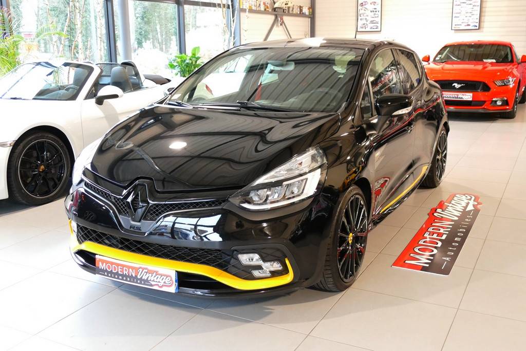 Renault Clio 4 RS18 Trophy 220 EDC N°859