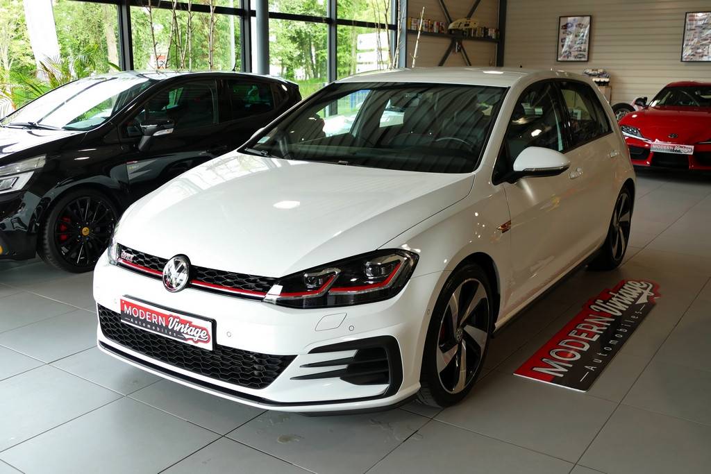 Volkswagen Golf VII GTI Performance 245 DSG Facelift