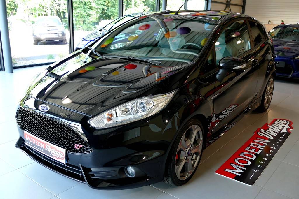 Ford Fiesta ST 1.6 Ecoboost 182cv Performance Ford Fiesta ST 1.6 Ecoboost 182cv Performance