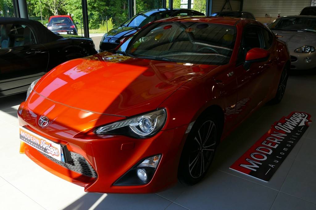 Toyota GT 86 2.0 D-4S 200cv Toyota GT 86 2.0 D-4S 200cv