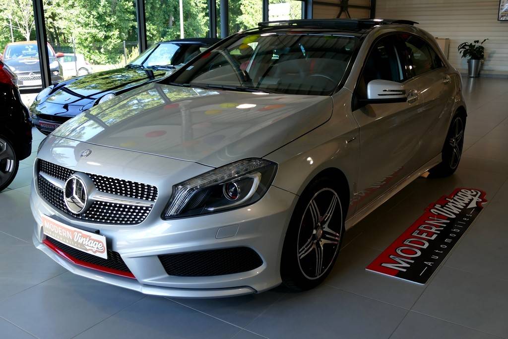 Mercedes-Benz A250 Sport 7G-DCT Mercedes-Benz A250 Sport 7G-DCT