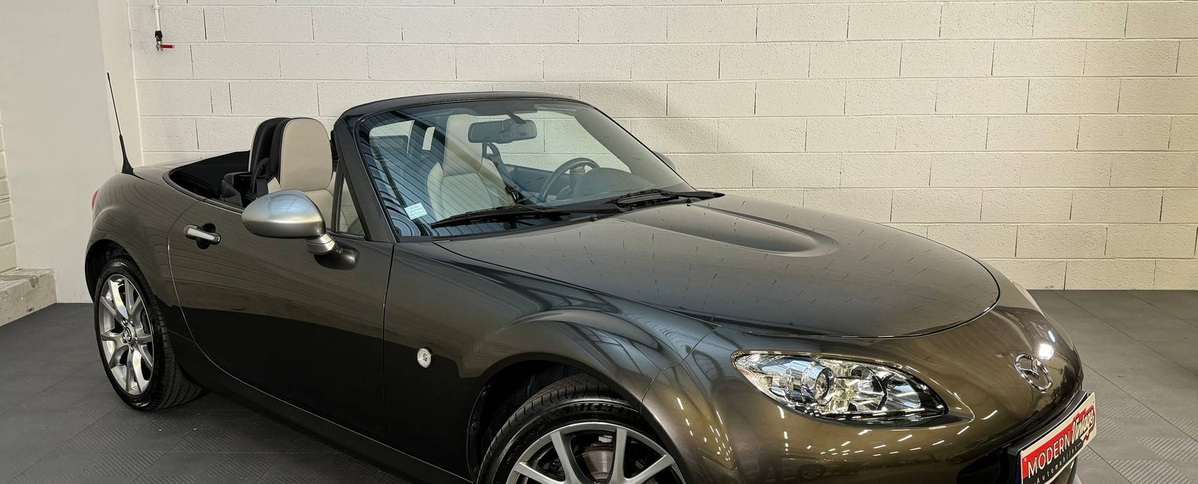 Mazda MX-5 NCFL Roadster 1.8 126cv Sendo Mazda MX-5 NCFL Roadster 1.8 126cv Sendo