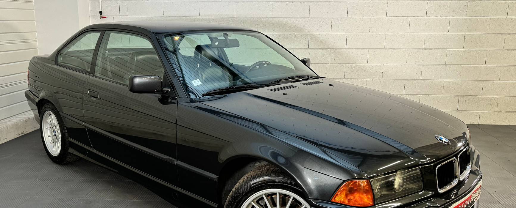BMW 318is E36 Coupé 1.9 140cv BMW 318is E36 Coupé 1.9 140cv