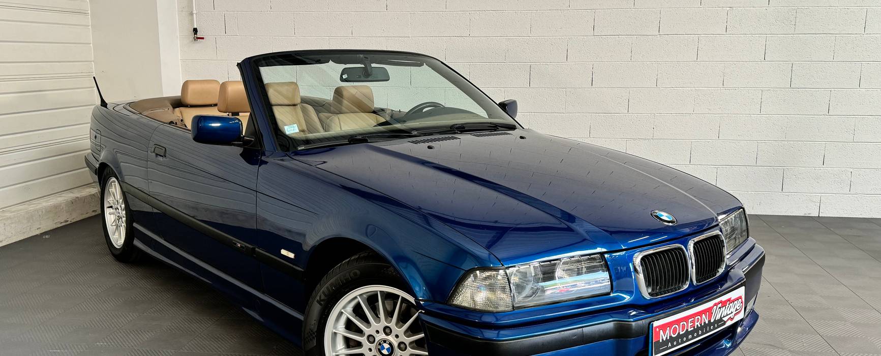 BMW 320i E36 Cabriolet 150cv Edition Sport BMW 320i E36 Cabriolet 150cv Edition Sport